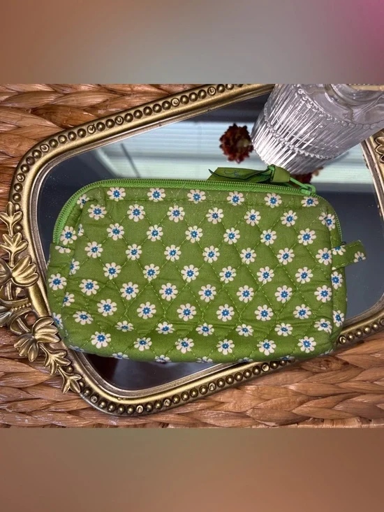 Vera Bradley 3 Piece Set, Quilted Green Floral Tote with Matching Wallet & Pouch - Picture 11 of 16